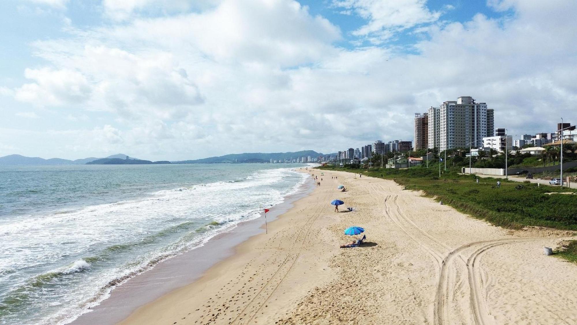 150M Da Praia Em Um Fantastico Edificio Em Balneario Picarras Apartment Exterior foto